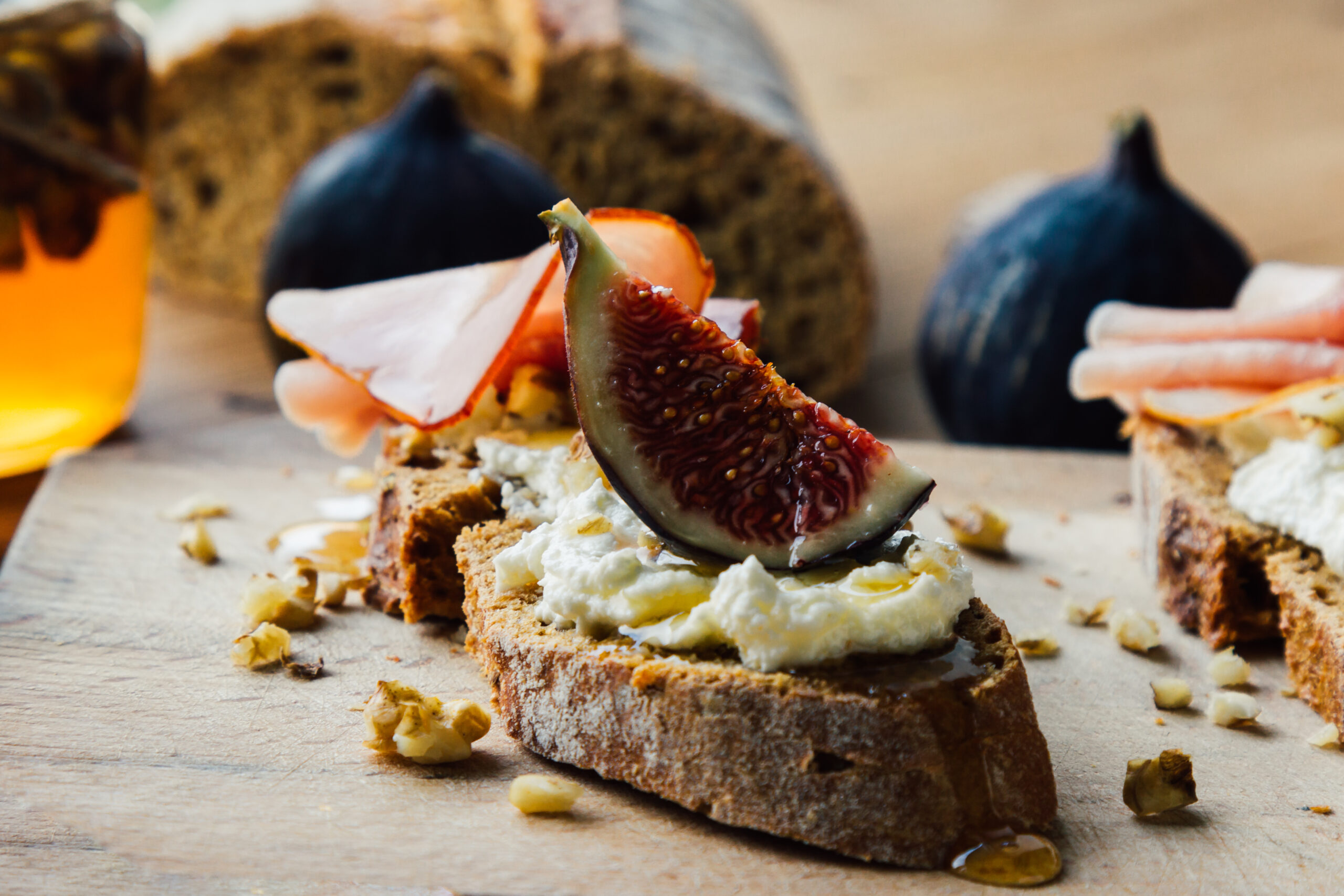 Recipe of the Day - Breakfast Crostini with Ricotta, Honey and Figs